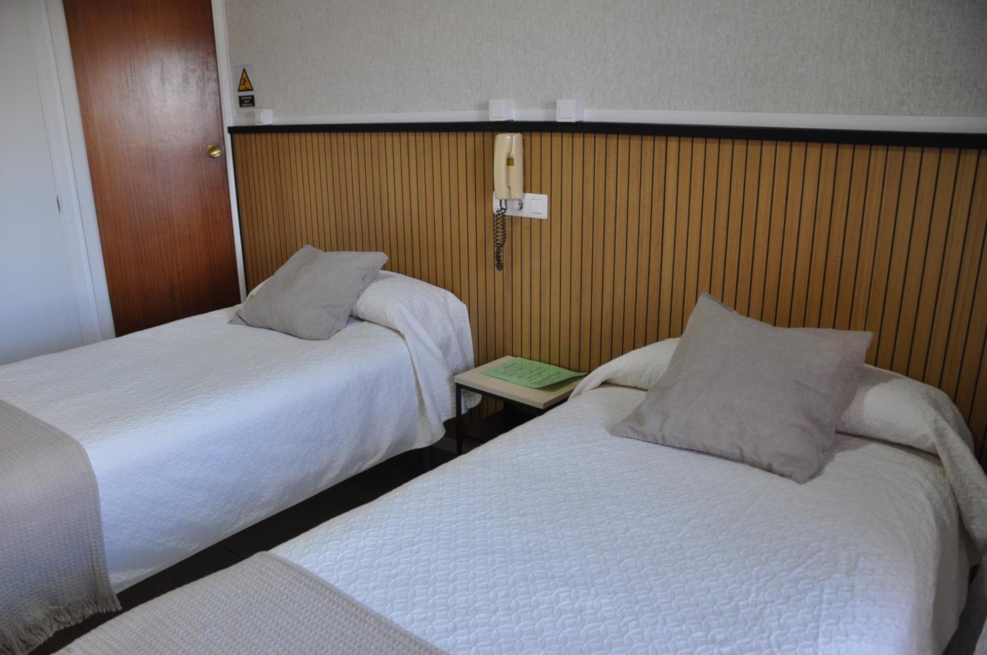 Hostal Ramon Y Cajal Valladolid Esterno foto