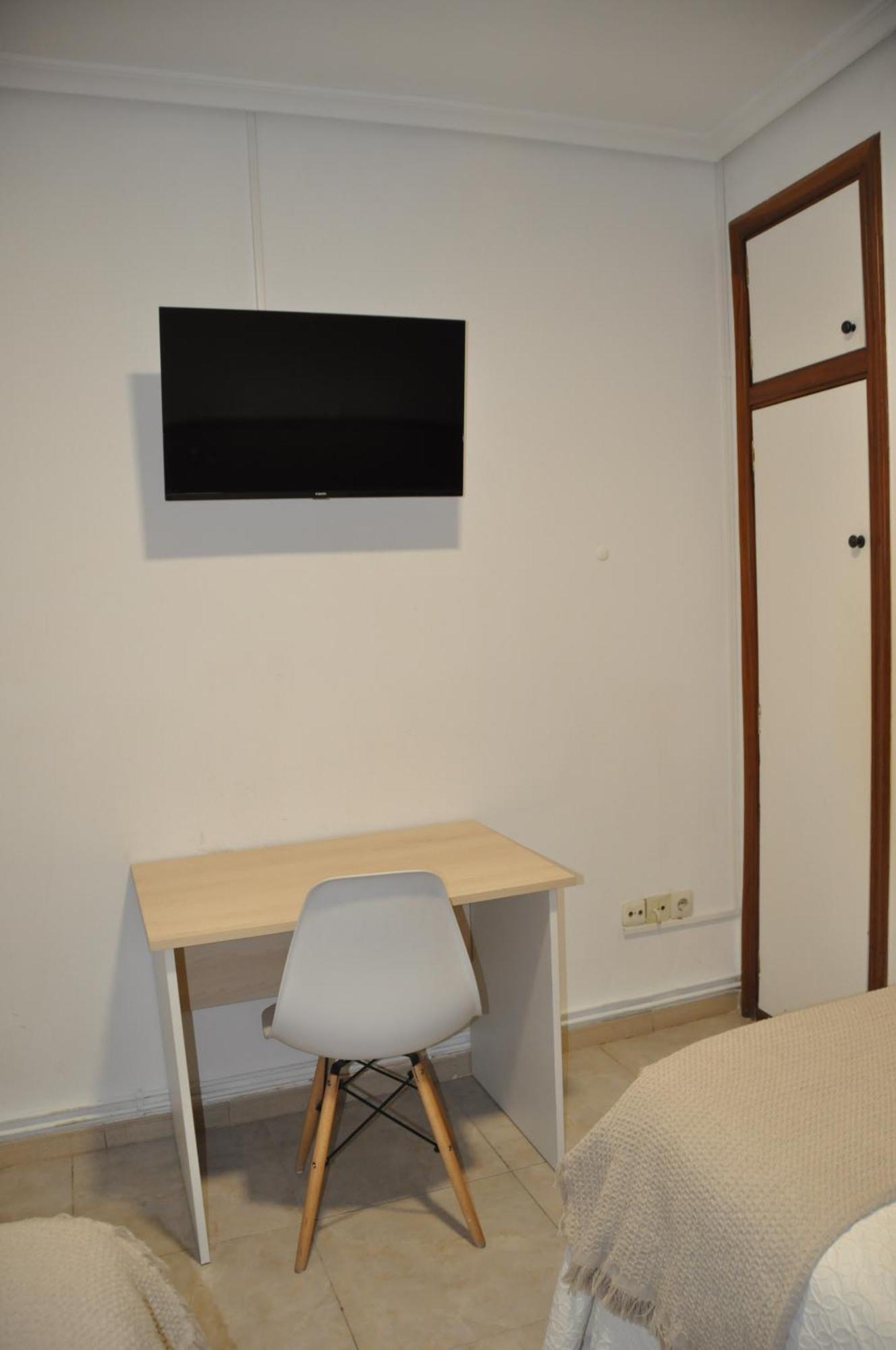 Hostal Ramon Y Cajal Valladolid Esterno foto