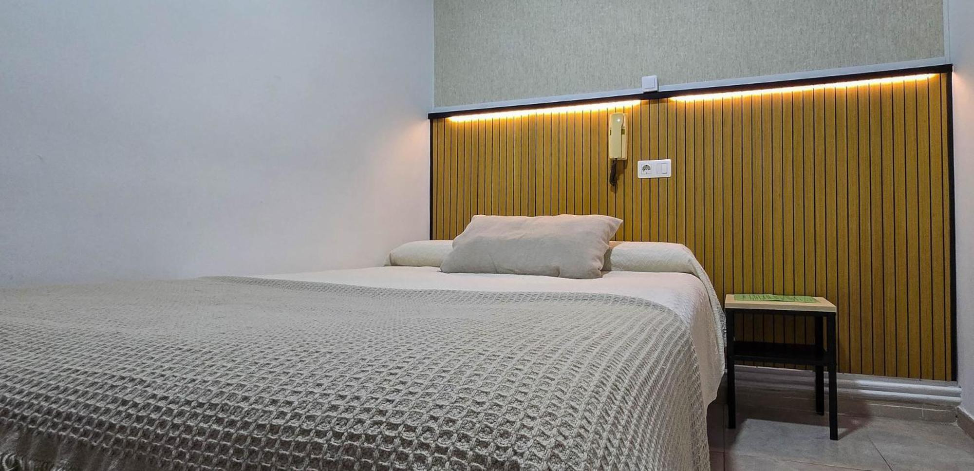 Hostal Ramon Y Cajal Valladolid Esterno foto