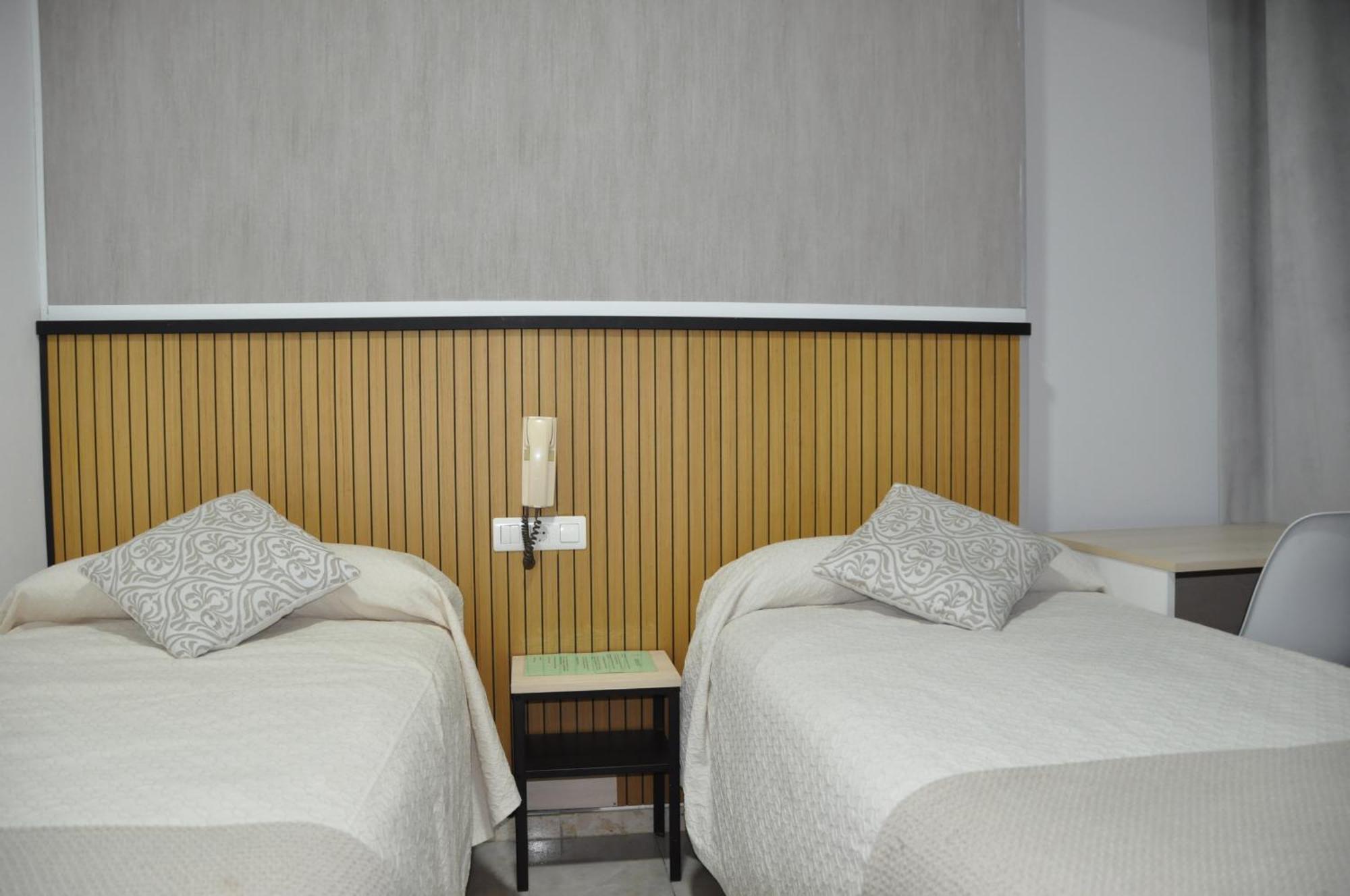 Hostal Ramon Y Cajal Valladolid Esterno foto
