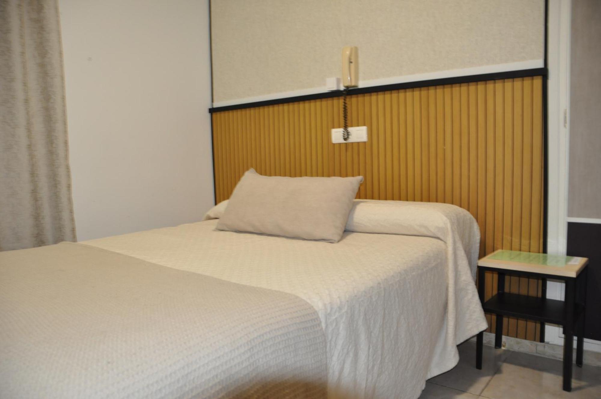 Hostal Ramon Y Cajal Valladolid Esterno foto