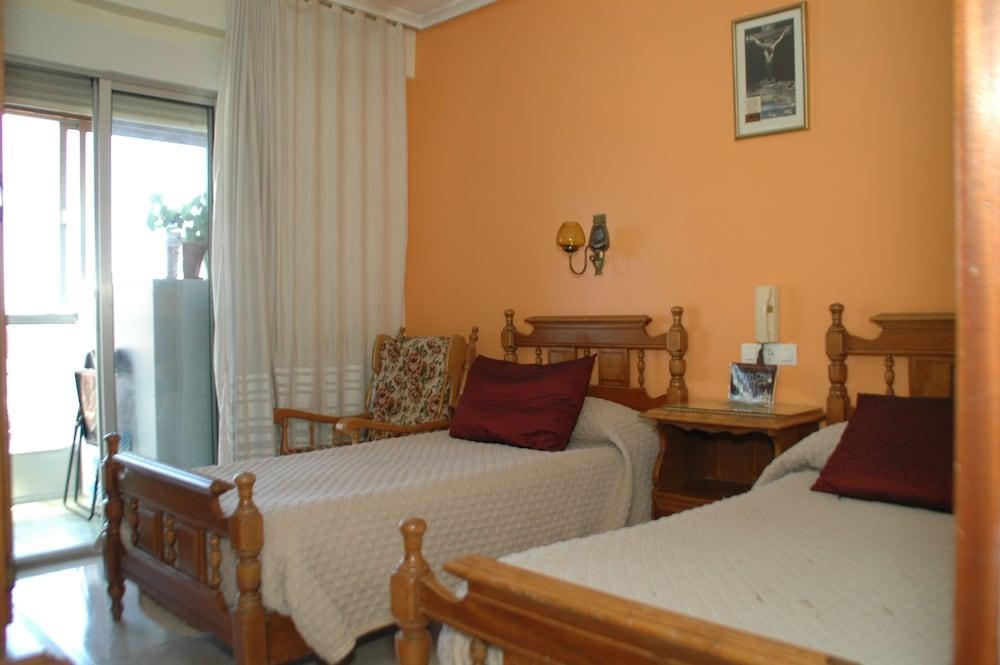 Hostal Ramon Y Cajal Valladolid Esterno foto